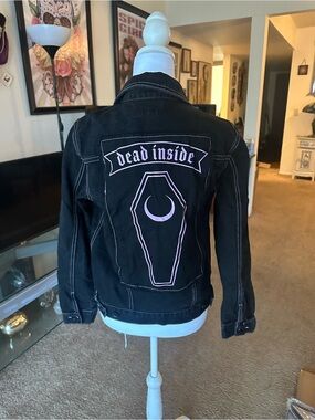 Hot Topic Black Denim Jacket with Pink 'Dead Inside' Coffin Patch